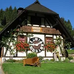 Апартаменты Living Timeless- Black Forest Style- Шёнвальд