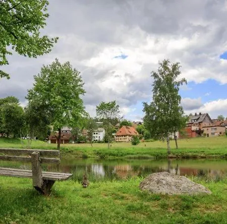 Living Timeless- Black Forest Style-