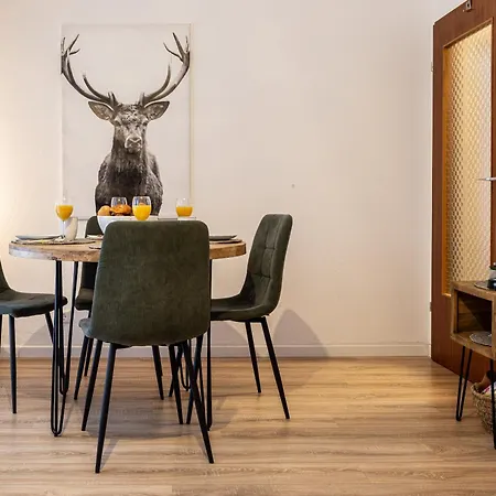 Apartamento Living Timeless- Black Forest Style- Schönwalde